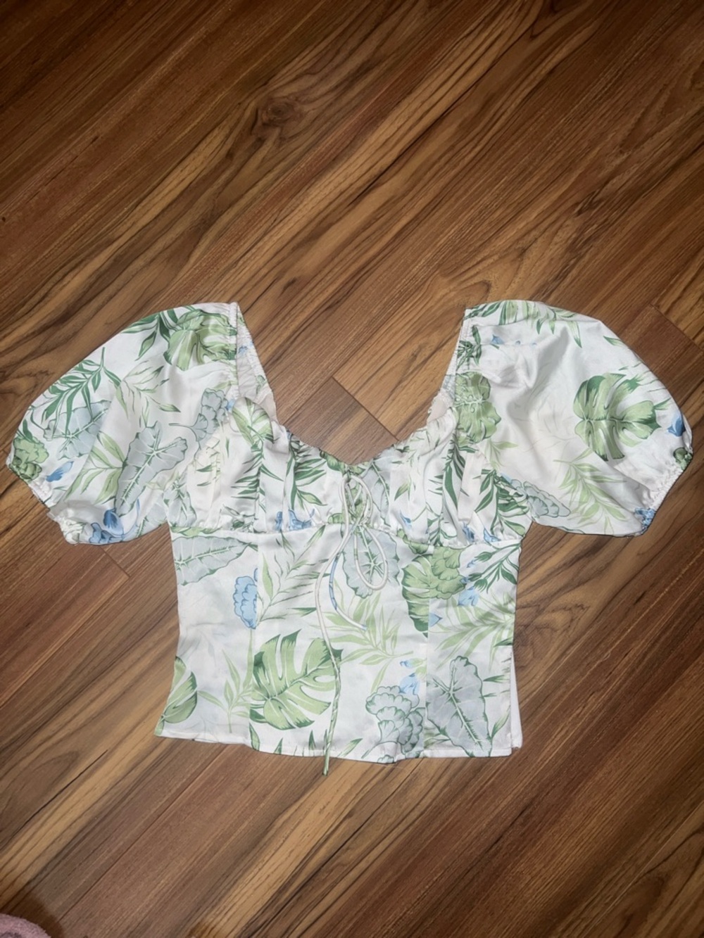 Women's White Green Tropical Puff Sleeve Top